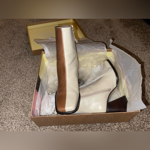 NIB ALOHAS SOUTH BICOLOR CAMEL & BEIGE BOOTS - Picture 5 of 5